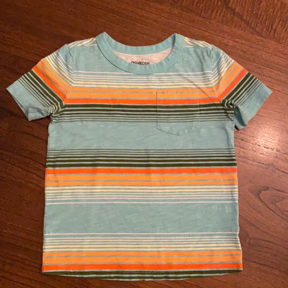 OshKosh pocket t-shirt